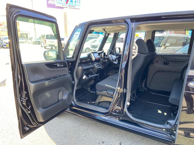 N-BOXカスタム G SSパッケージ 禁煙車 4WD 両側電動スライドドア 衝突被害軽減装置 シートヒーター パナソニック社製ナビ【CD DVD フルセグTV ブルーレイ視聴 Bluetooth ミュージックサーバー】 バックカメラ ステアリングリモコン オートライト(25枚目)
