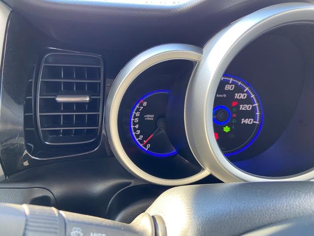 N-BOXカスタム G SSパッケージ 禁煙車 4WD 両側電動スライドドア 衝突被害軽減装置 シートヒーター パナソニック社製ナビ【CD DVD フルセグTV ブルーレイ視聴 Bluetooth ミュージックサーバー】 バックカメラ ステアリングリモコン オートライト(37枚目)