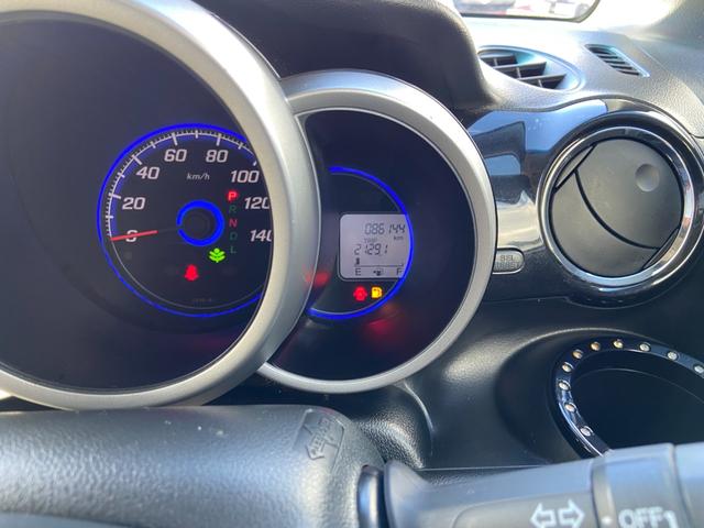 N-BOXカスタム G SSパッケージ 禁煙車 4WD 両側電動スライドドア 衝突被害軽減装置 シートヒーター パナソニック社製ナビ【CD DVD フルセグTV ブルーレイ視聴 Bluetooth ミュージックサーバー】 バックカメラ ステアリングリモコン オートライト(38枚目)