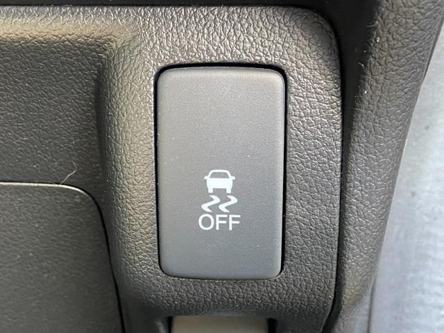 N-BOXカスタム G SSパッケージ 禁煙車 4WD 両側電動スライドドア 衝突被害軽減装置 シートヒーター パナソニック社製ナビ【CD DVD フルセグTV ブルーレイ視聴 Bluetooth ミュージックサーバー】 バックカメラ ステアリングリモコン オートライト(39枚目)