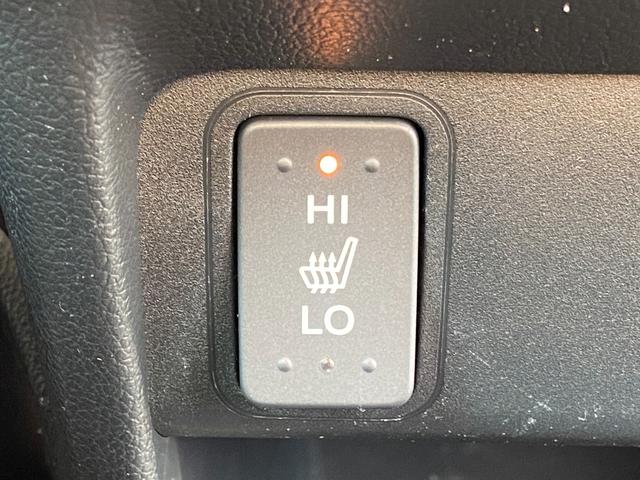 N-BOXカスタム G SSパッケージ 禁煙車 4WD 両側電動スライドドア 衝突被害軽減装置 シートヒーター パナソニック社製ナビ【CD DVD フルセグTV ブルーレイ視聴 Bluetooth ミュージックサーバー】 バックカメラ ステアリングリモコン オートライト(40枚目)