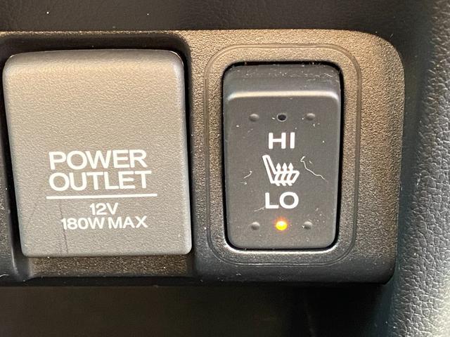 N-BOXカスタム G SSパッケージ 禁煙車 4WD 両側電動スライドドア 衝突被害軽減装置 シートヒーター パナソニック社製ナビ【CD DVD フルセグTV ブルーレイ視聴 Bluetooth ミュージックサーバー】 バックカメラ ステアリングリモコン オートライト(41枚目)