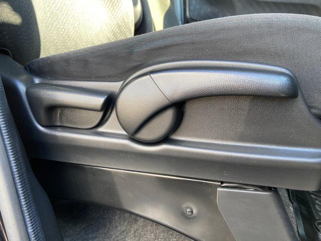 N-BOXカスタム G SSパッケージ 禁煙車 4WD 両側電動スライドドア 衝突被害軽減装置 シートヒーター パナソニック社製ナビ【CD DVD フルセグTV ブルーレイ視聴 Bluetooth ミュージックサーバー】 バックカメラ ステアリングリモコン オートライト(46枚目)