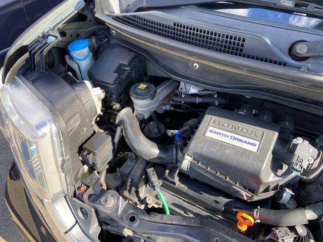 N-BOXカスタム G SSパッケージ 禁煙車 4WD 両側電動スライドドア 衝突被害軽減装置 シートヒーター パナソニック社製ナビ【CD DVD フルセグTV ブルーレイ視聴 Bluetooth ミュージックサーバー】 バックカメラ ステアリングリモコン オートライト(53枚目)