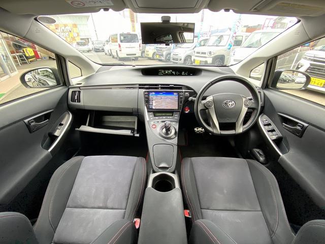 プリウス Sツーリングセレクション・G’s 禁煙車 横滑り防止装置 アルパイン製9インチナビ【CD DVD フルセグTV Bluetooth】 バックカメラ HIDヘッドライト&オートライト&フォグランプ ビルトインETC ステアリングリモコン スマートキー&スペア(5枚目)