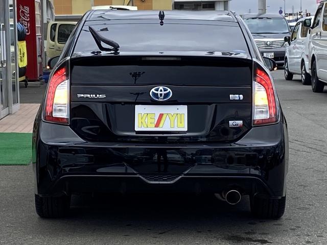 プリウス Sツーリングセレクション・G’s 禁煙車 横滑り防止装置 アルパイン製9インチナビ【CD DVD フルセグTV Bluetooth】 バックカメラ HIDヘッドライト&オートライト&フォグランプ ビルトインETC ステアリングリモコン スマートキー&スペア(12枚目)