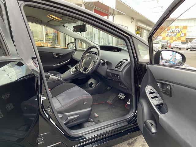 プリウス Sツーリングセレクション・G’s 禁煙車 横滑り防止装置 アルパイン製9インチナビ【CD DVD フルセグTV Bluetooth】 バックカメラ HIDヘッドライト&オートライト&フォグランプ ビルトインETC ステアリングリモコン スマートキー&スペア(15枚目)