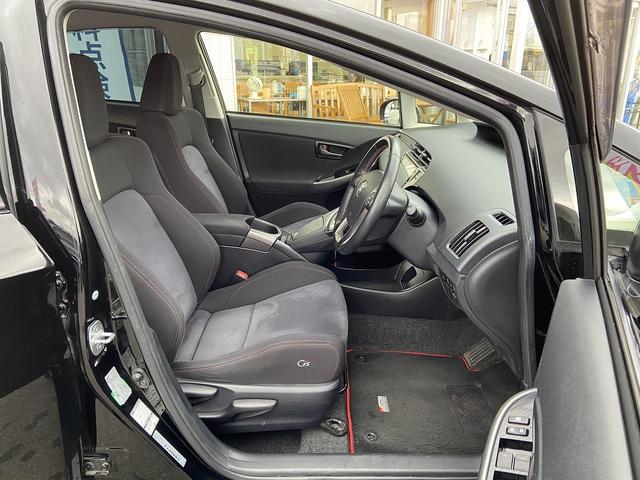 プリウス Sツーリングセレクション・G’s 禁煙車 横滑り防止装置 アルパイン製9インチナビ【CD DVD フルセグTV Bluetooth】 バックカメラ HIDヘッドライト&オートライト&フォグランプ ビルトインETC ステアリングリモコン スマートキー&スペア(16枚目)