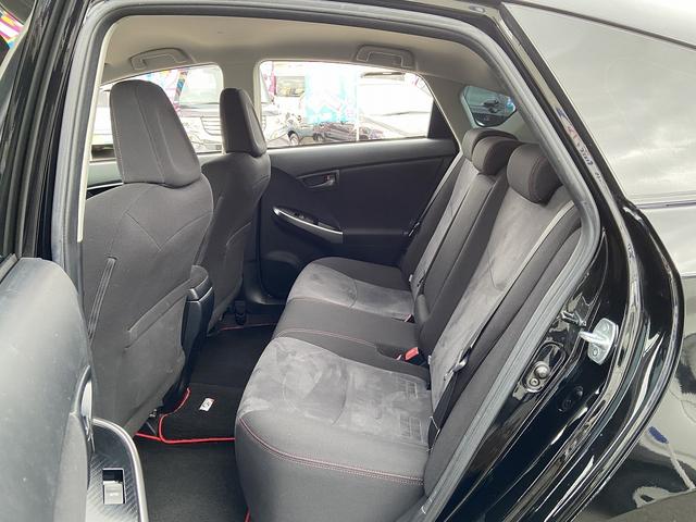 プリウス Sツーリングセレクション・G’s 禁煙車 横滑り防止装置 アルパイン製9インチナビ【CD DVD フルセグTV Bluetooth】 バックカメラ HIDヘッドライト&オートライト&フォグランプ ビルトインETC ステアリングリモコン スマートキー&スペア(25枚目)