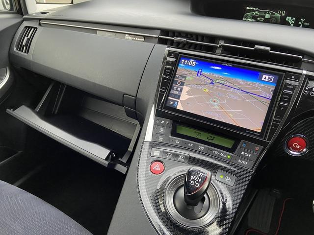 プリウス Sツーリングセレクション・G’s 禁煙車 横滑り防止装置 アルパイン製9インチナビ【CD DVD フルセグTV Bluetooth】 バックカメラ HIDヘッドライト&オートライト&フォグランプ ビルトインETC ステアリングリモコン スマートキー&スペア(27枚目)