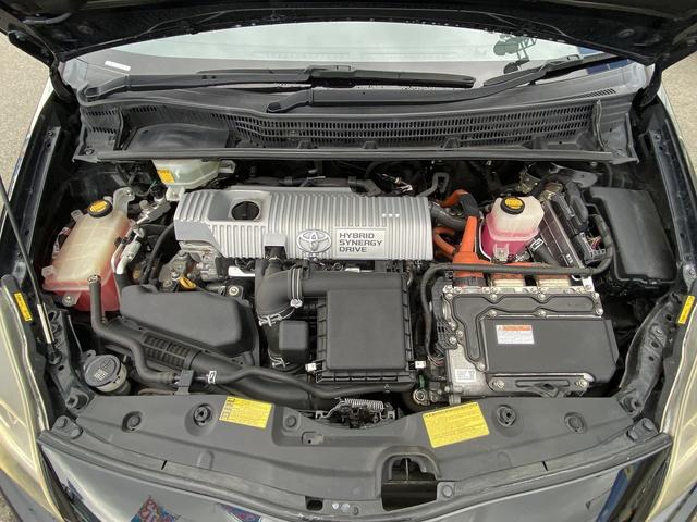 プリウス Sツーリングセレクション・G’s 禁煙車 横滑り防止装置 アルパイン製9インチナビ【CD DVD フルセグTV Bluetooth】 バックカメラ HIDヘッドライト&オートライト&フォグランプ ビルトインETC ステアリングリモコン スマートキー&スペア(44枚目)