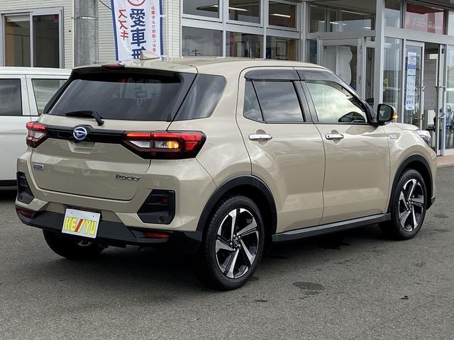 ロッキー プレミアムＧ　ＨＥＶ　禁煙車　衝突被害軽減装置　横滑り防止　レーンアシスト　コーナーセンサー　レーダークルーズコントロール　ステアリングリモコン　シートヒーター＆ハーフレザーシート　ＬＥＤヘッドライト＆フォグランプ＆オートハイビーム　純正アルミホイール（4枚目）