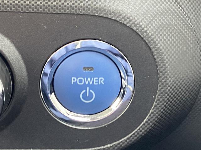 ロッキー プレミアムＧ　ＨＥＶ　禁煙車　衝突被害軽減装置　横滑り防止　レーンアシスト　コーナーセンサー　レーダークルーズコントロール　ステアリングリモコン　シートヒーター＆ハーフレザーシート　ＬＥＤヘッドライト＆フォグランプ＆オートハイビーム　純正アルミホイール（36枚目）