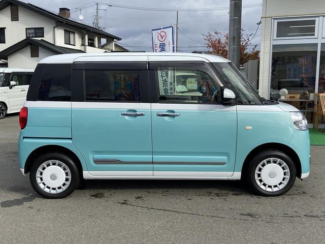 ムーヴキャンバス ストライプスＧ　禁煙車　４ＷＤ　両側電動スライドドア　衝突被害軽減装置　レーンアシスト　コーナーセンサー　９インチディスプレイオーディオ【フルセグＴＶ　Ｂｌｕｅｔｏｏｔｈ　ＵＳＢ】バックカメラ　シートヒーター　スペアキー　オートブレーキホールド　ＴＲＣ（11枚目）