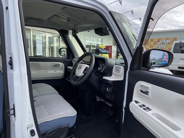 ムーヴキャンバス ストライプスＧ　禁煙車　４ＷＤ　両側電動スライドドア　衝突被害軽減装置　レーンアシスト　コーナーセンサー　９インチディスプレイオーディオ【フルセグＴＶ　Ｂｌｕｅｔｏｏｔｈ　ＵＳＢ】バックカメラ　シートヒーター　スペアキー　オートブレーキホールド　ＴＲＣ（15枚目）