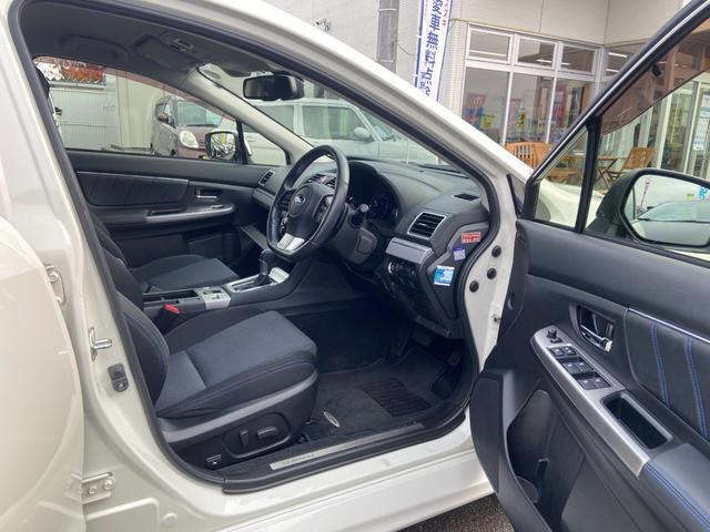 レヴォーグ １．６ＧＴ－Ｓアイサイト　プラウドエディション　禁煙車　４ＷＤ　衝突被害軽減装置　レーンアシスト　コーナーセンサー　レーダークルーズコントロール　ブラインドスポットモニター　純正ナビ【フルセグＴＶ　ＤＶＤ　Ｂｌｕｅｔｏｏｔｈ】　バックカメラ＆サイドカメラ（16枚目）