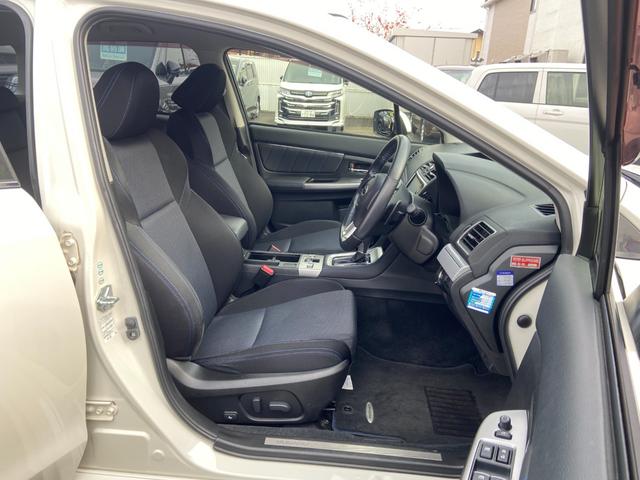 レヴォーグ １．６ＧＴ－Ｓアイサイト　プラウドエディション　禁煙車　４ＷＤ　衝突被害軽減装置　レーンアシスト　コーナーセンサー　レーダークルーズコントロール　ブラインドスポットモニター　純正ナビ【フルセグＴＶ　ＤＶＤ　Ｂｌｕｅｔｏｏｔｈ】　バックカメラ＆サイドカメラ（17枚目）