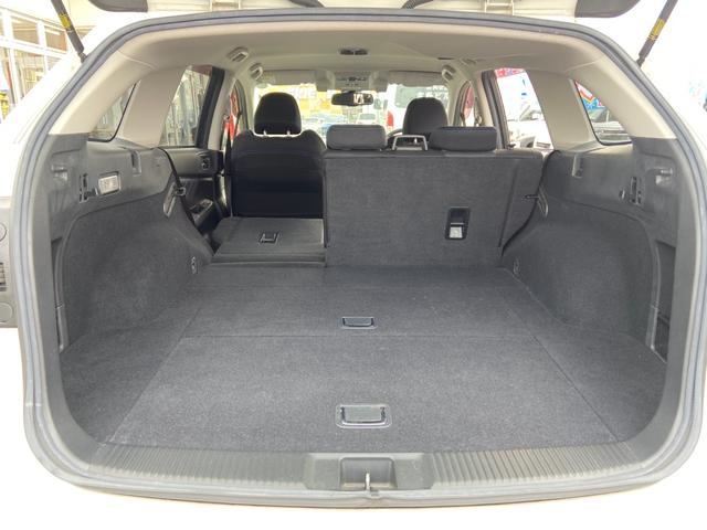 レヴォーグ １．６ＧＴ－Ｓアイサイト　プラウドエディション　禁煙車　４ＷＤ　衝突被害軽減装置　レーンアシスト　コーナーセンサー　レーダークルーズコントロール　ブラインドスポットモニター　純正ナビ【フルセグＴＶ　ＤＶＤ　Ｂｌｕｅｔｏｏｔｈ】　バックカメラ＆サイドカメラ（21枚目）