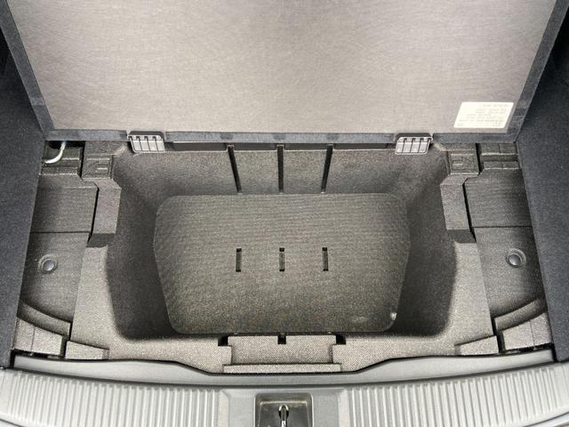 レヴォーグ １．６ＧＴ－Ｓアイサイト　プラウドエディション　禁煙車　４ＷＤ　衝突被害軽減装置　レーンアシスト　コーナーセンサー　レーダークルーズコントロール　ブラインドスポットモニター　純正ナビ【フルセグＴＶ　ＤＶＤ　Ｂｌｕｅｔｏｏｔｈ】　バックカメラ＆サイドカメラ（24枚目）