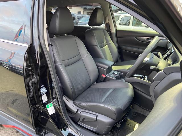 エクストレイル 20Xtt エマージェンシーブレーキパッケージ ニスモエアロ 4WD 禁煙車 電動リアゲート フロント両席シートヒーター 衝突被害軽減装置 レーンアシスト コーナーセンサー 全方位モニター ドライブレコーダー 純正ナビ【CD フルセグTV Bluetooth】(18枚目)