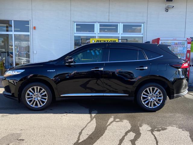 ハリアーハイブリッド プログレス　メタル　アンド　レザーパッケージ　４ＷＤ　禁煙車　サンルーフ　全方位モニター　シートヒーター＆シートエアコン　電動レザーシート　純正９インチナビ【ＤＶＤ　ＴＶ　Ｂｌｕｅｔｏｏｔｈ】　ＪＢＬサウンド　レーダークルーズコントロール　レーンアシスト　後期型（15枚目）