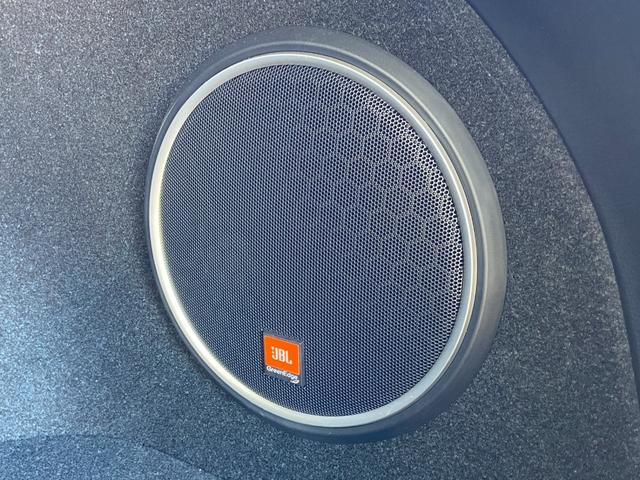 ハリアーハイブリッド プログレス　メタル　アンド　レザーパッケージ　４ＷＤ　禁煙車　サンルーフ　全方位モニター　シートヒーター＆シートエアコン　電動レザーシート　純正９インチナビ【ＤＶＤ　ＴＶ　Ｂｌｕｅｔｏｏｔｈ】　ＪＢＬサウンド　レーダークルーズコントロール　レーンアシスト　後期型（54枚目）