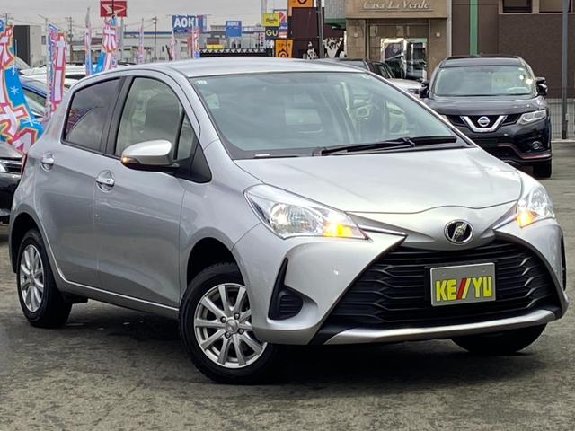 ヴィッツ F 禁煙車 4WD 寒冷地仕様 当社買取直販車両 ドライブレコーダー 夏冬タイヤセット有 純正7インチナビ【TV CD AUX Bluetooth】 バックカメラ 横滑り防止装置 キーレスエントリー 取扱説明書 保証書 LEDヘッドライト(11枚目)