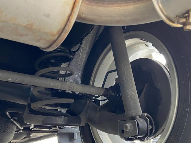 ヴィッツ F 禁煙車 4WD 寒冷地仕様 当社買取直販車両 ドライブレコーダー 夏冬タイヤセット有 純正7インチナビ【TV CD AUX Bluetooth】 バックカメラ 横滑り防止装置 キーレスエントリー 取扱説明書 保証書 LEDヘッドライト(48枚目)