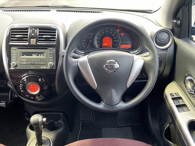 マーチ Ｇ　禁煙車　【有料オプションカラー】チタニウムカーキ　衝突被害軽減装置　レーンアシスト　オートライト＆ＬＥＤヘッドライト　アイドリングストップ　横滑り防止装置　スマートキー＆プッシュスタート　純正１４インチアルミホイール　ＣＤオーディオ＆ＡＵＸ　記録簿（26枚目）