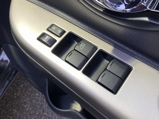 マーチ Ｇ　禁煙車　【有料オプションカラー】チタニウムカーキ　衝突被害軽減装置　レーンアシスト　オートライト＆ＬＥＤヘッドライト　アイドリングストップ　横滑り防止装置　スマートキー＆プッシュスタート　純正１４インチアルミホイール　ＣＤオーディオ＆ＡＵＸ　記録簿（43枚目）