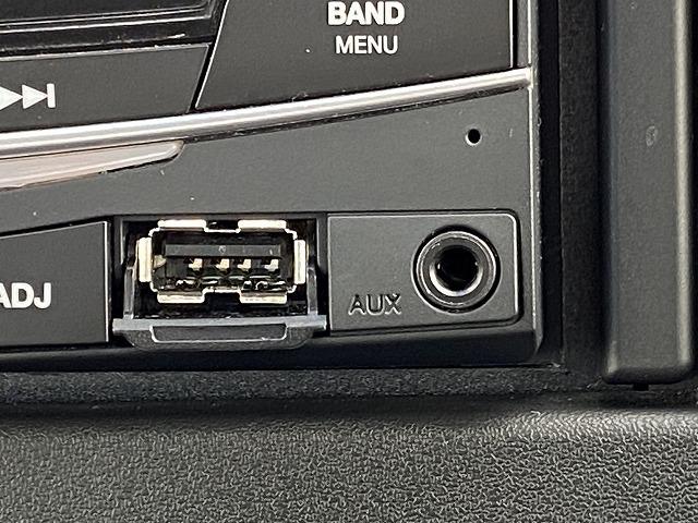 ワゴンＲ ハイブリッドＦＺ　セーフティパッケージ装着車　４ＷＤ　禁煙車　衝突被害軽減装置　レーンアシスト　シートヒーター　ヘッドアップディスプレイ　純正エンジンスターター　ステアリングリモコン　オートライト＆ＬＥＤライト　ＣＤオーディオ【ＡＵＸ　ＵＳＢ】　ＥＴＣ（26枚目）