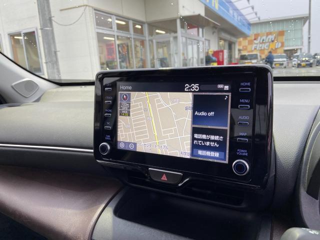 ヤリスクロス ハイブリッドＺ　４ＷＤ　禁煙車　ツートーンカラー　ＥＴＣ　レーダークルーズコントロール　レーンアシスト　コーナーセンサー　衝突被害軽減装置　ステアリングヒーター　１００Ｖ電源　電動ハーフレザーシート＆シートヒーター　全方位モニター　電動リアゲート（27枚目）