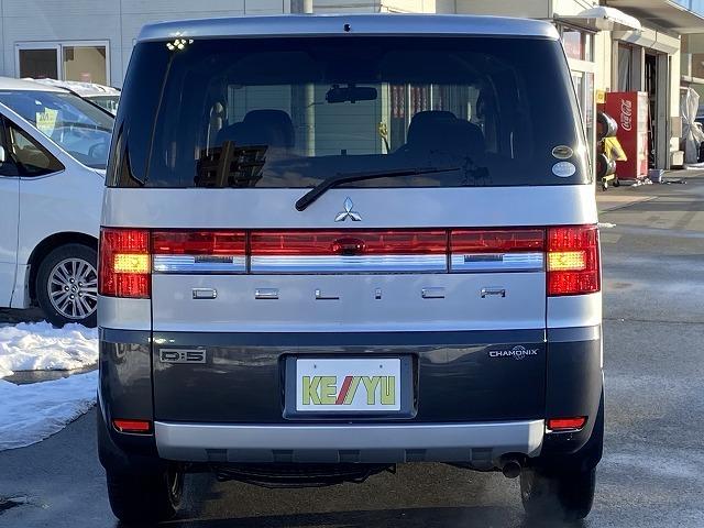 ���Ђ̓W���Ԃ͑S�ԗ��Ɂh�Вc�@�l�����Ԍ���������c��h�̎ԗ���Ԑ��������f�����Ă���܂��B�C�����̗L���͂������A�h�A���̊O�̌������̗L���܂ł��\�������������ł͂Ȃ����ʂɂĂ��n�����Ă���܂���