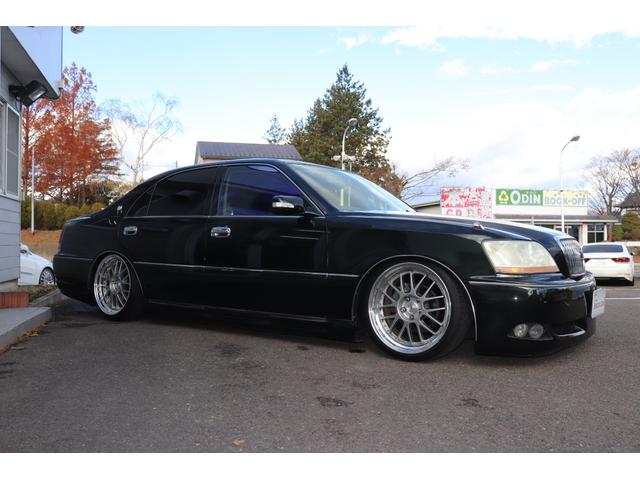 クラウンマジェスタ ４．０Ｃタイプ　エアサスコントローラー　ＳＳＲ１９インチアルミ　社外エアロ　キーレス（6枚目）