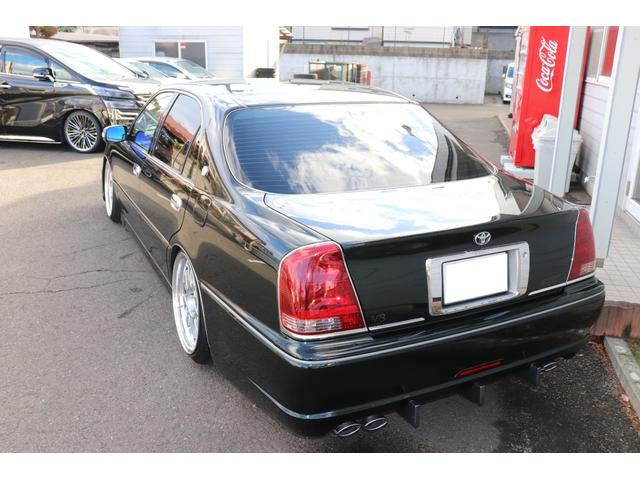 クラウンマジェスタ ４．０Ｃタイプ　エアサスコントローラー　ＳＳＲ１９インチアルミ　社外エアロ　キーレス（11枚目）