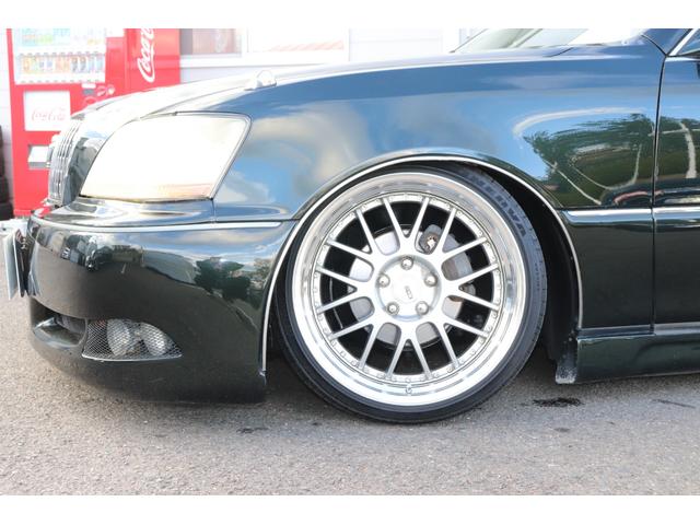 クラウンマジェスタ ４．０Ｃタイプ　エアサスコントローラー　ＳＳＲ１９インチアルミ　社外エアロ　キーレス（12枚目）
