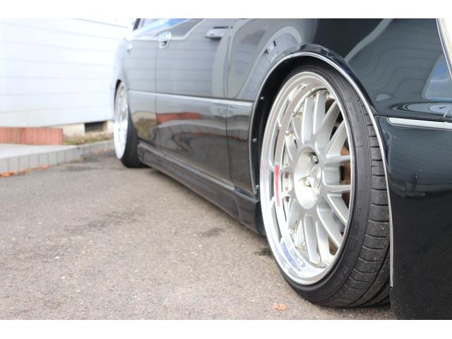 クラウンマジェスタ ４．０Ｃタイプ　エアサスコントローラー　ＳＳＲ１９インチアルミ　社外エアロ　キーレス（15枚目）