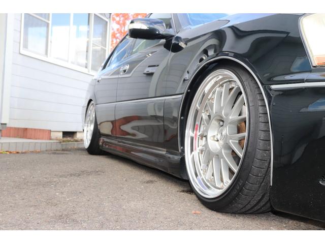 クラウンマジェスタ ４．０Ｃタイプ　エアサスコントローラー　ＳＳＲ１９インチアルミ　社外エアロ　キーレス（16枚目）