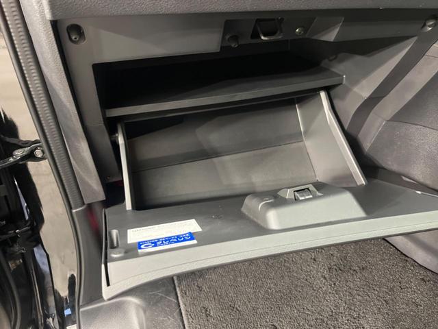 セレナ ハイウェイスター　純正ＨＤＤナビ　バックカメラ　衝突被害軽減システム　スマートキー　ＬＥＤヘッド　クルコン　オートライト　オートエアコン　純正１６インチアルミ　リアエアコン　Ｂｌｕｅｔｏｏｔｈ　ＤＶＤ再生（39枚目）