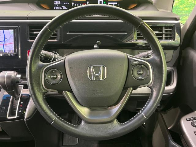 ステップワゴンスパーダ スパーダ　両側電動ドア　禁煙車　スマートキー　ＬＥＤヘッド　ＥＴＣ　クルコン　オートライト　オートエアコン　純正１６インチアルミ　Ｂｌｕｅｔｏｏｔｈ　ＣＤ　ＤＶＤ再生　フルセグ（11枚目）