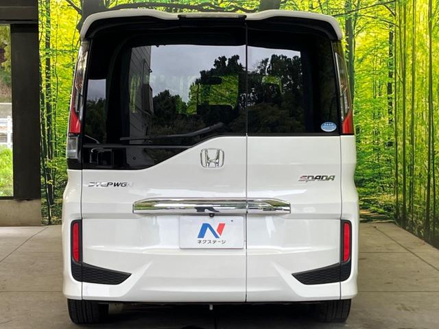 ステップワゴンスパーダ スパーダ　両側電動ドア　禁煙車　スマートキー　ＬＥＤヘッド　ＥＴＣ　クルコン　オートライト　オートエアコン　純正１６インチアルミ　Ｂｌｕｅｔｏｏｔｈ　ＣＤ　ＤＶＤ再生　フルセグ（16枚目）