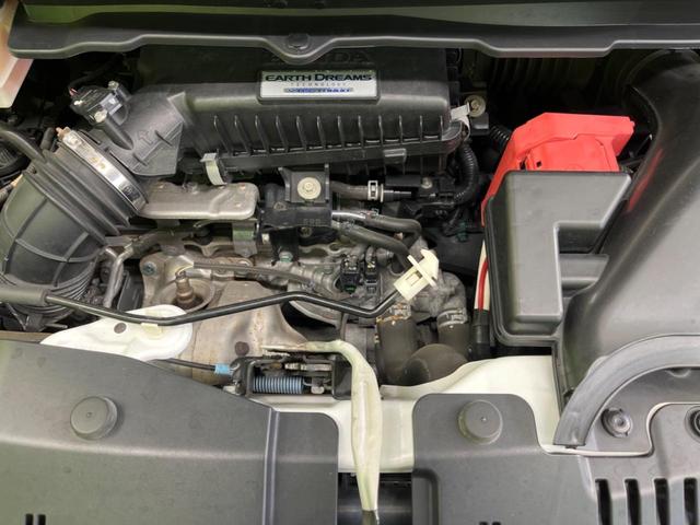 ステップワゴンスパーダ スパーダ　両側電動ドア　禁煙車　スマートキー　ＬＥＤヘッド　ＥＴＣ　クルコン　オートライト　オートエアコン　純正１６インチアルミ　Ｂｌｕｅｔｏｏｔｈ　ＣＤ　ＤＶＤ再生　フルセグ（19枚目）
