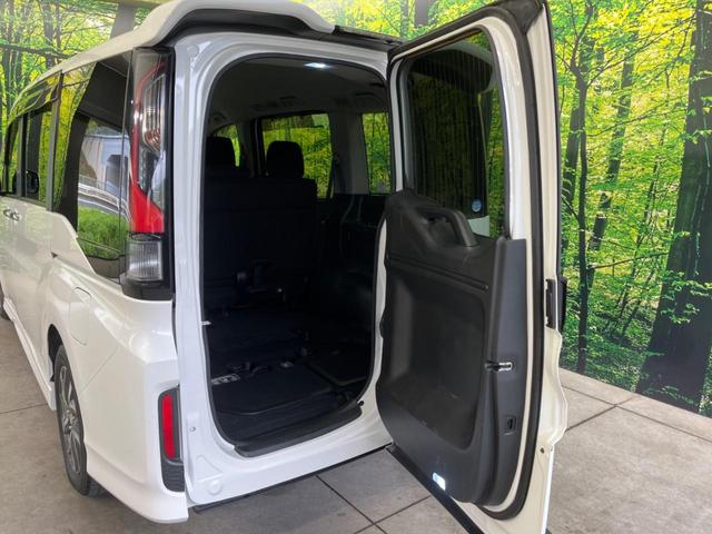 ステップワゴンスパーダ スパーダ　両側電動ドア　禁煙車　スマートキー　ＬＥＤヘッド　ＥＴＣ　クルコン　オートライト　オートエアコン　純正１６インチアルミ　Ｂｌｕｅｔｏｏｔｈ　ＣＤ　ＤＶＤ再生　フルセグ（29枚目）