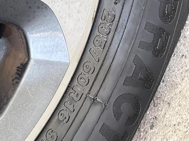 ステップワゴンスパーダ スパーダ　両側電動ドア　禁煙車　スマートキー　ＬＥＤヘッド　ＥＴＣ　クルコン　オートライト　オートエアコン　純正１６インチアルミ　Ｂｌｕｅｔｏｏｔｈ　ＣＤ　ＤＶＤ再生　フルセグ（56枚目）