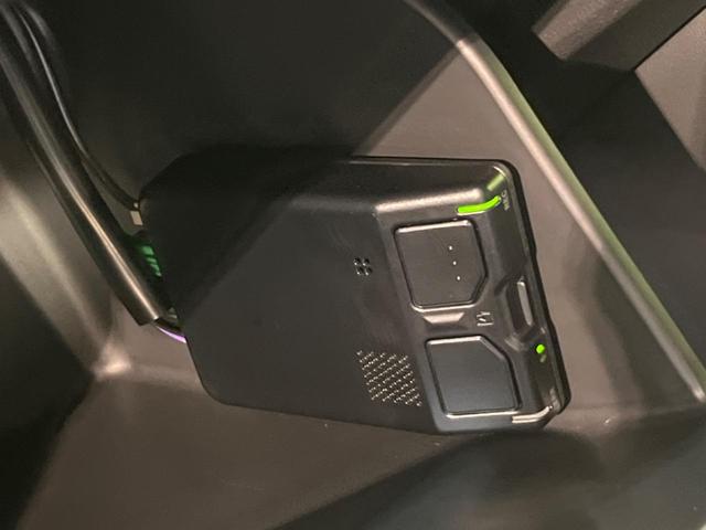 ヴェゼル ｅ：ＨＥＶ　Ｚ　純正ＨＤＤナビ　バックカメラ　衝突被害軽減システム　レーダークルーズ　ＥＴＣ　電動リアゲート　コーナーセンサー　シートヒーター　スマートキー　ＬＥＤヘッド　オートライト　デュアルエアコン（52枚目）
