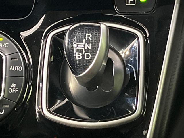 エスクァイア ハイブリッドXi 電動スライドドア 純正SDナビ バックカメラ 禁煙車 スマートキー LEDヘッド ドラレコ ETC シートヒーター オートライト デュアルエアコン 純正15インチアルミ(42枚目)