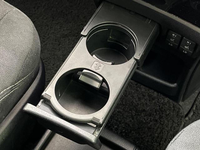 エスクァイア ハイブリッドXi 電動スライドドア 純正SDナビ バックカメラ 禁煙車 スマートキー LEDヘッド ドラレコ ETC シートヒーター オートライト デュアルエアコン 純正15インチアルミ(51枚目)