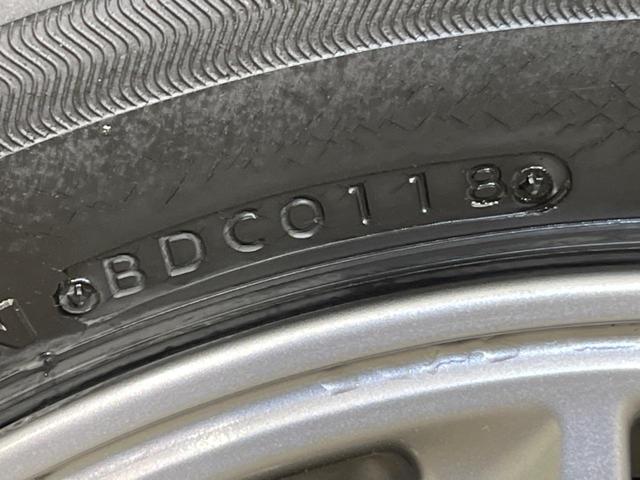 エスクァイア ハイブリッドXi 電動スライドドア 純正SDナビ バックカメラ 禁煙車 スマートキー LEDヘッド ドラレコ ETC シートヒーター オートライト デュアルエアコン 純正15インチアルミ(57枚目)