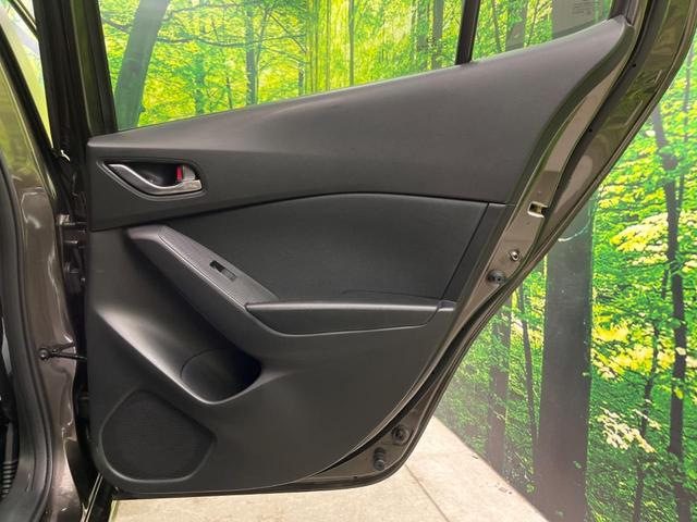 アクセラスポーツ 15Sツーリング マツダコネクト バックカメラ 衝突被害軽減システム 禁煙車 スマートキー HIDヘッド ETC クルコン オートライト デュアルエアコン 純正16インチアルミ Bluetooth フルセグ(29枚目)