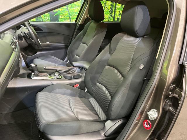 アクセラスポーツ 15Sツーリング マツダコネクト バックカメラ 衝突被害軽減システム 禁煙車 スマートキー HIDヘッド ETC クルコン オートライト デュアルエアコン 純正16インチアルミ Bluetooth フルセグ(30枚目)